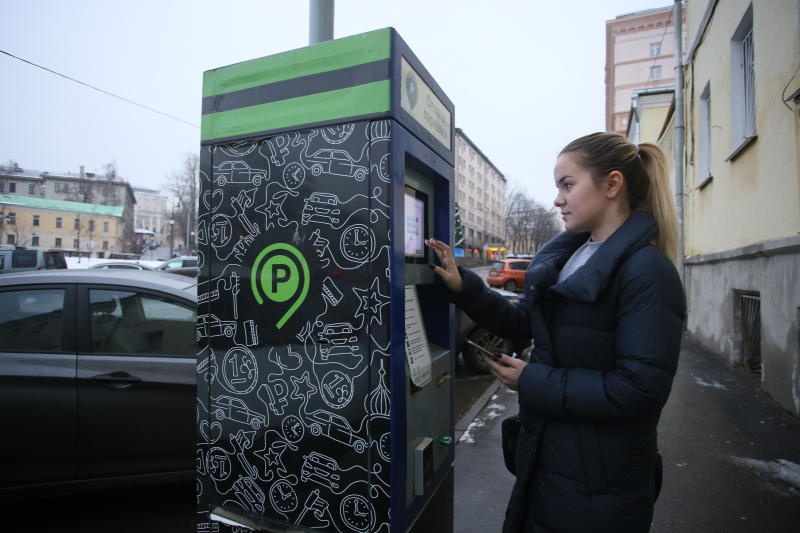 Парковки в центре Москвы закроют 6 и 9 мая из-за парада Победы. Фото: Антон Гердо, "Вечерняя Москва"