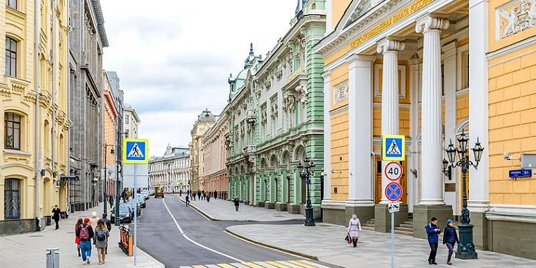 Ремонт асфальта начался на улице Ильинке