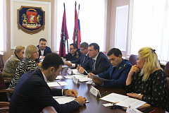 Прием жителей по вопросам незаконного функционирования хостелов в квартирах и нарушений требований пожарной безопасности в жилых домах прошел сегодня в префектуре ЦАО